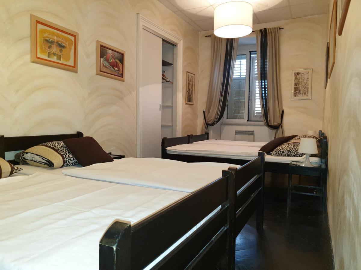 Hostel Morcic Ri ริเยกา ภายนอก รูปภาพ